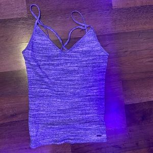 grey tank top